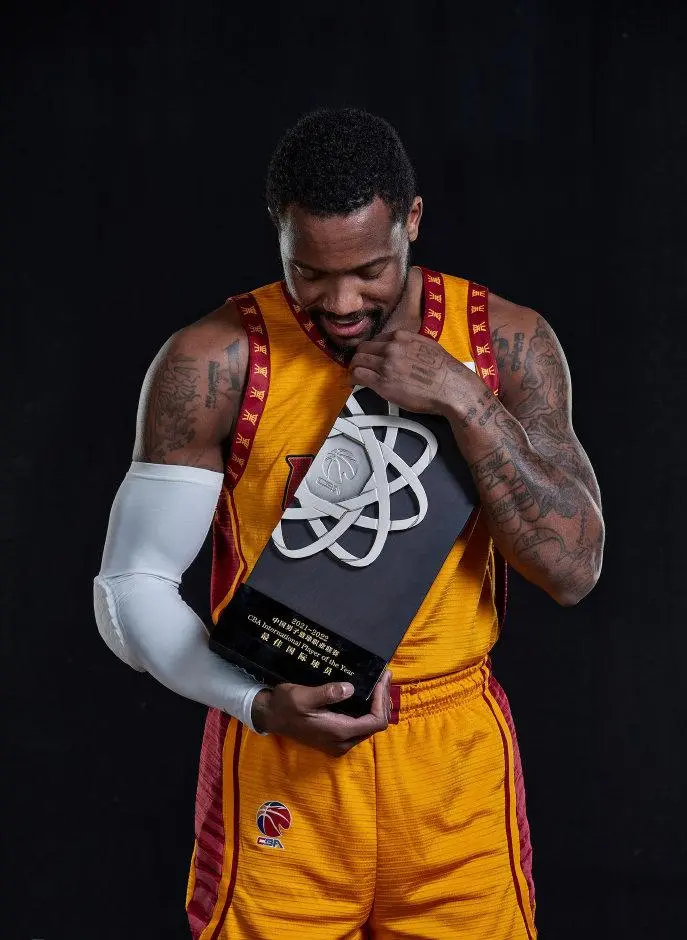 没有一家俱, 意甲新东家 没有一家俱, 意甲新东家