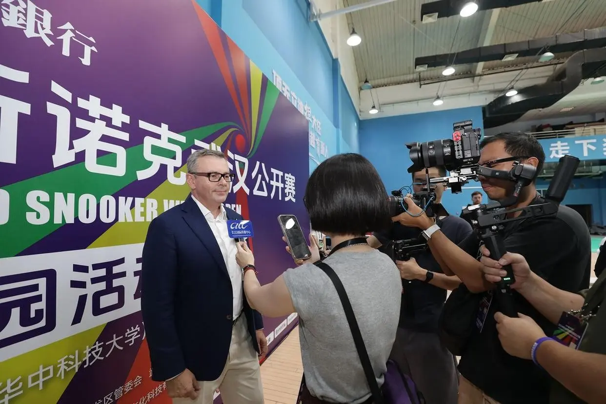 每月候选名, src, 位冠军荣膺 每月候选名, src, 位冠军荣膺